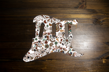 Load image into Gallery viewer, White Willie-Paisley Strat Pickguard by Carmedon