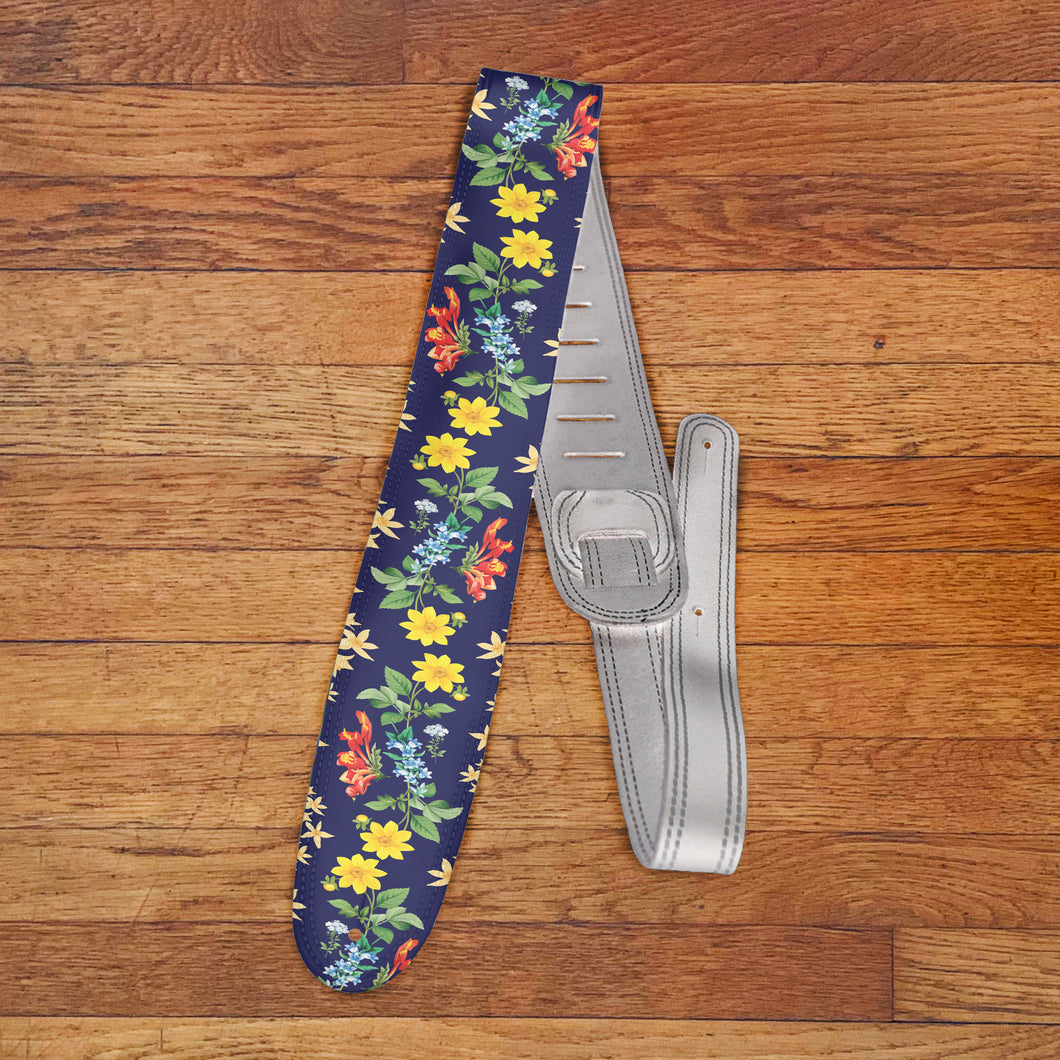 The Susan-Leather Guitar Strap by Carmedon